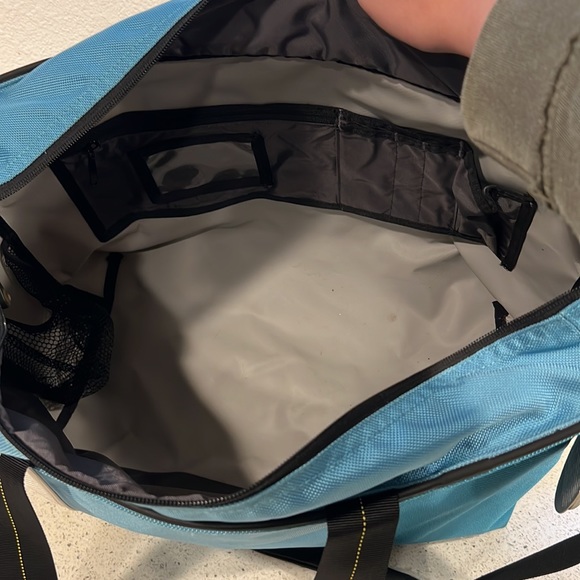 Timbuktu 2 XL Blue & White Cargo Tote with Shoulder Strap - Picture 15 of 16